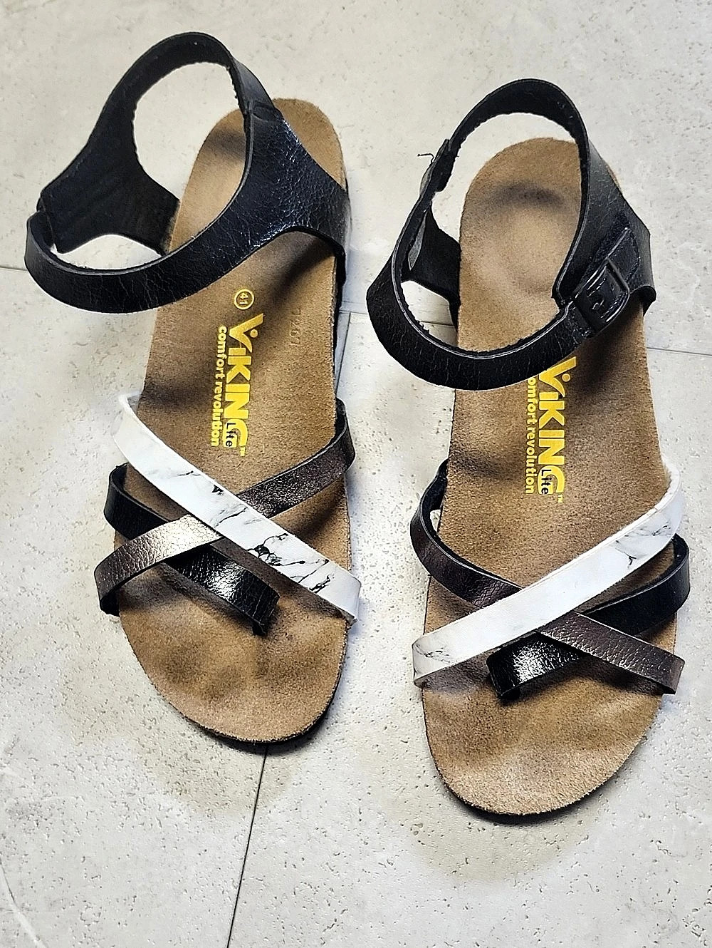 Viking Color Block Sandals Black & White
